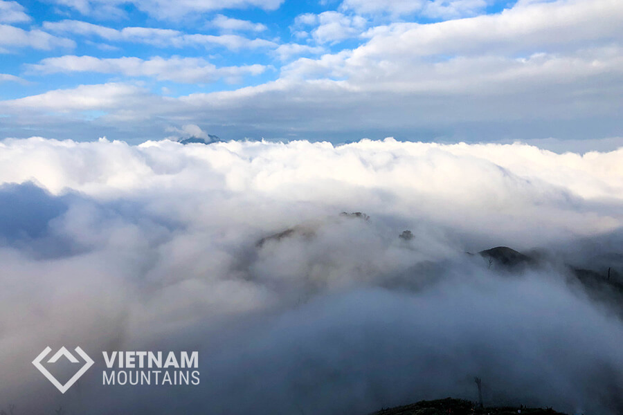 the heaven of cloud in Lao Than mountain the heaven of cloud in Lao Than mountain