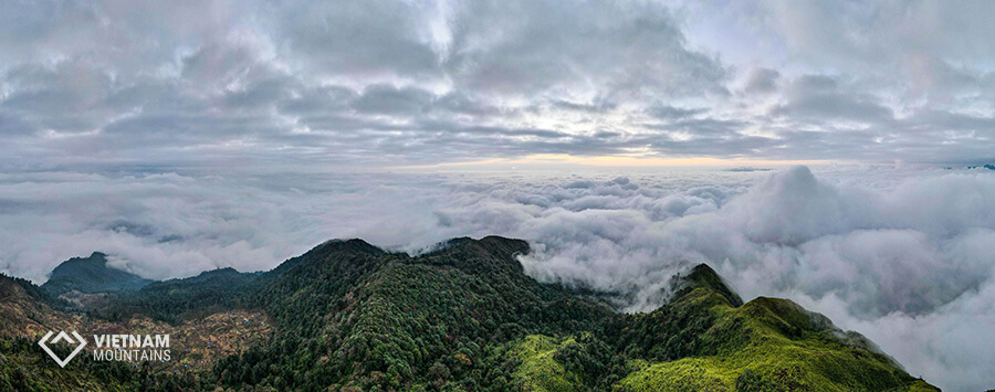the heaven of cloud in Lao Than mountain the heaven of cloud in Lao Than mountain