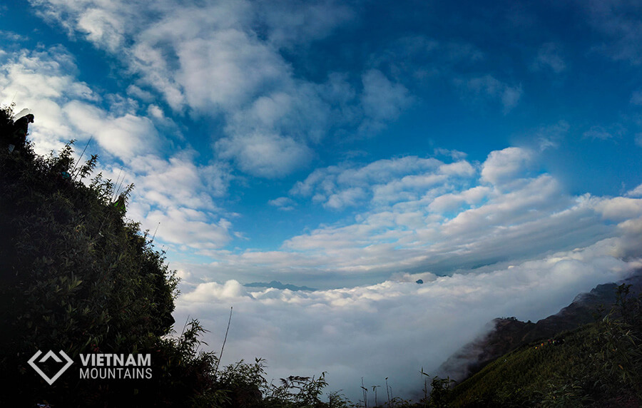the heaven of cloud in Lao Than mountain the heaven of cloud in Lao Than mountain