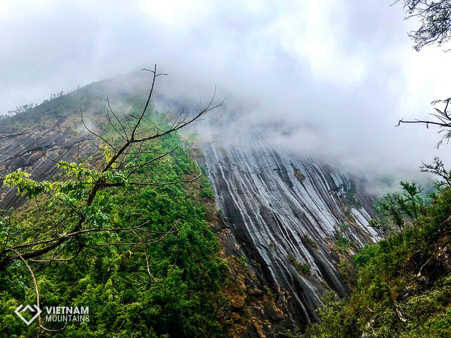 Mo Qua mountain very beautiful in PoMaLung